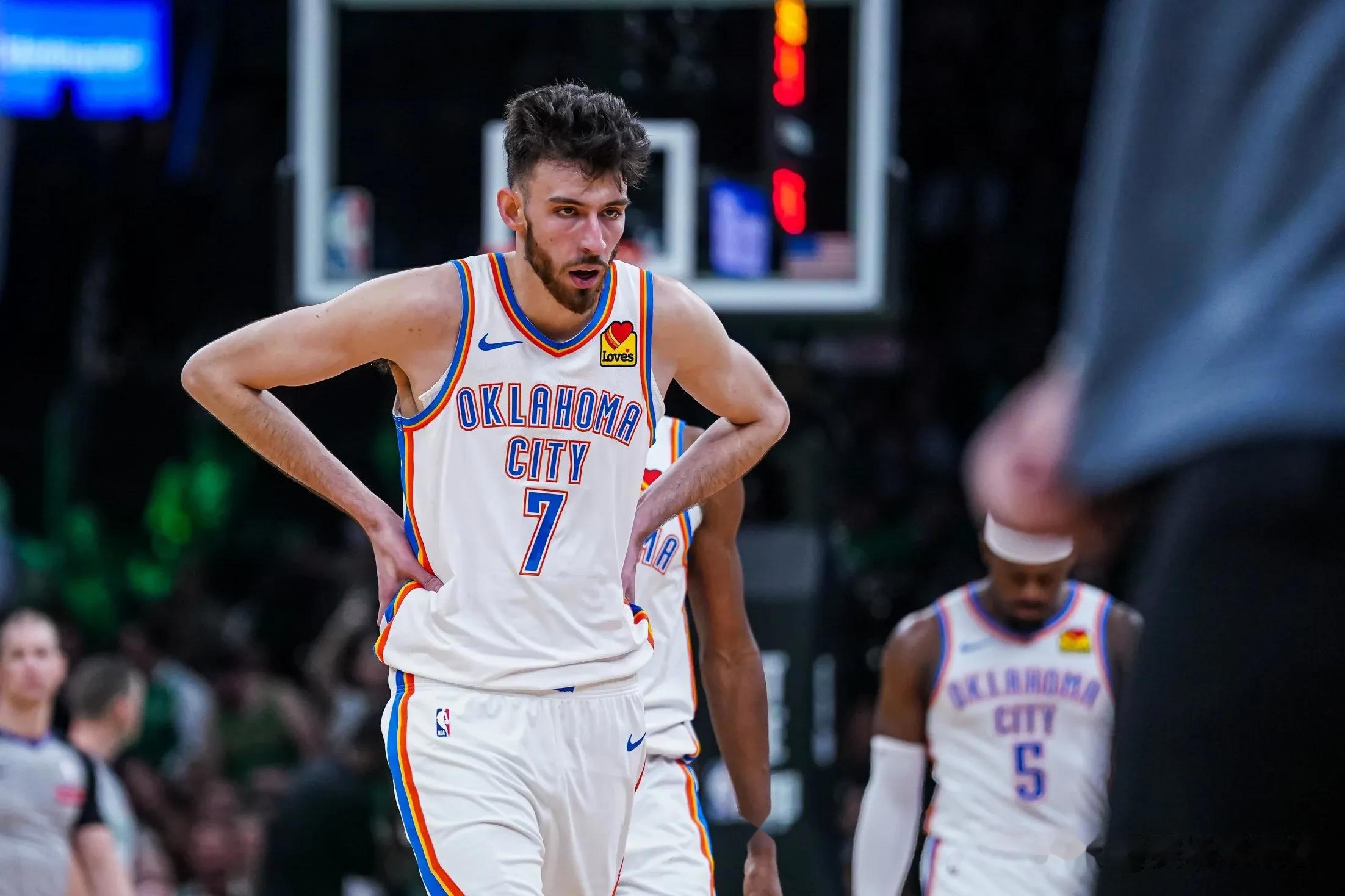 里程碑夜密尔沃基雄鹿篮板制胜，英超今夜刷纪录，悬念犹存，训练强度明显提升(nba莫兰特体测数据)-爱游戏官网